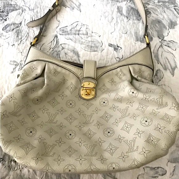 Louis Vuitton Mahina XS Cream Leather Monogram Bag Authentic Msrp $4200 - Picture 1 of 9